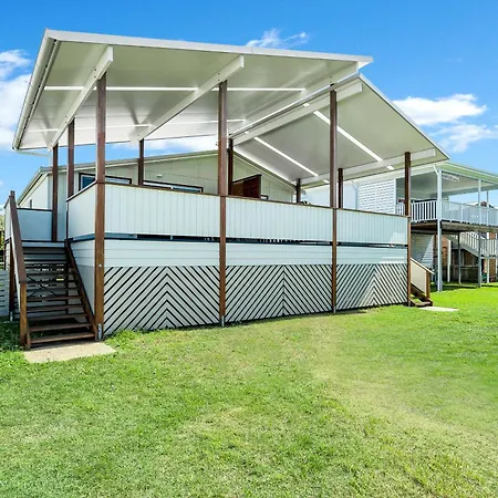 Beachside At Brooms Brooms Head Exterior photo