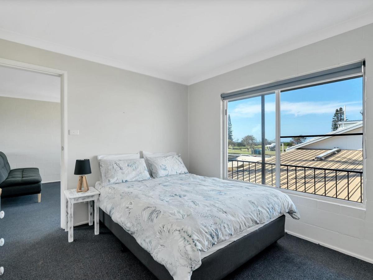 Apartment Beachside At Brooms *
